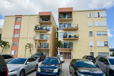 1975 W 44th Pl #203 1
