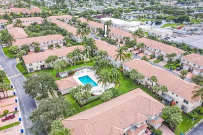 6112 Seminole Gardens Circle 1