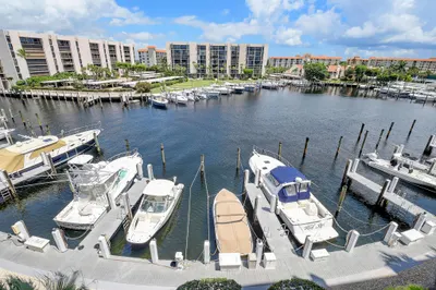 2687 N Ocean Boulevard #401-G 1