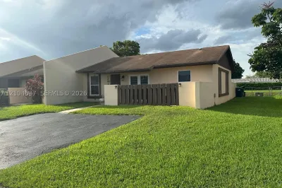 12411 SW 110th S Canal St Rd 0 1