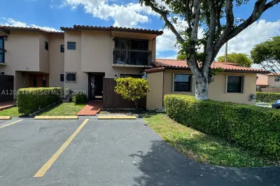 3817 SW 82nd Ave #IX-46 1