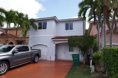 5943 SW 162nd Pl 1