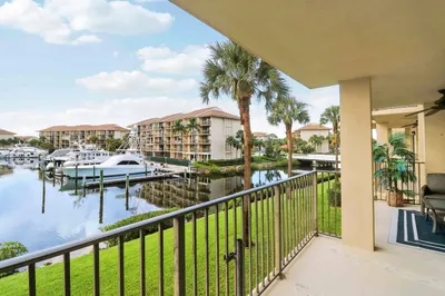 1601 Marina Isle Way #202 1