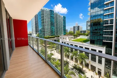 90 NE 32nd st #906 1