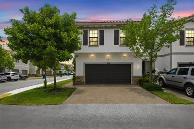 1009 Sweet Briar Lane 1