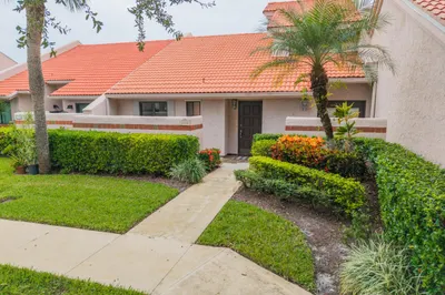 3512 SE Sandpiper Circle 1