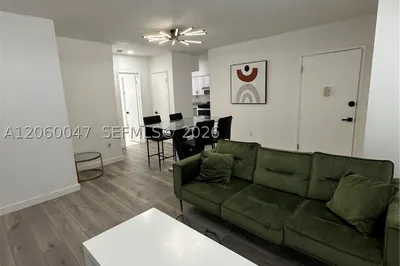 316 Surfside Blvd #1 1