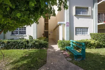 8101 SW 72nd Avenue #118w 1