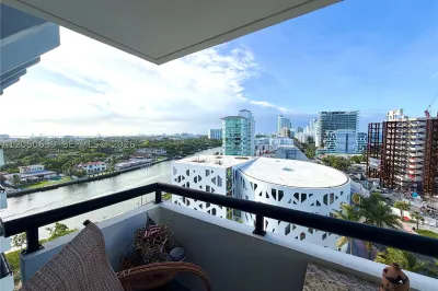 3200 Collins Ave #10-1 1