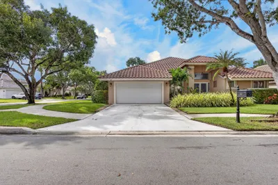 832 Waterview Drive 1