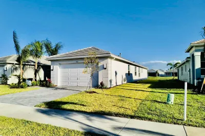 13352 SW River Rock Road 1