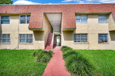 220 NW 107th Ave #204 1