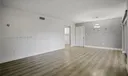 370 E Laurel Dr #3 E Photo