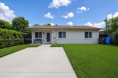 5637 SW 36th 1