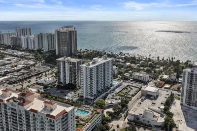3015 N Ocean Boulevard #3d 1