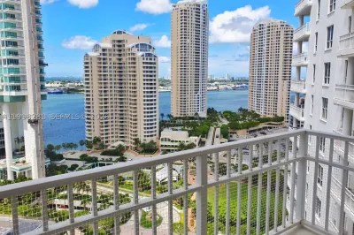 701 Brickell Key Blvd #2306 1