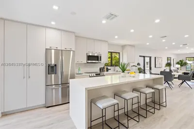 222 SW 3rd Ter 1