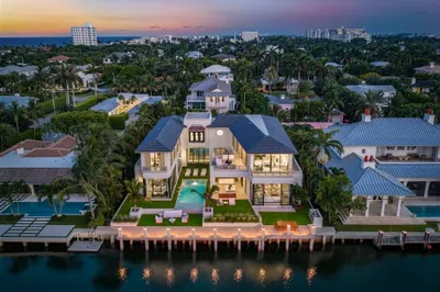 1117 Beach Drive 1