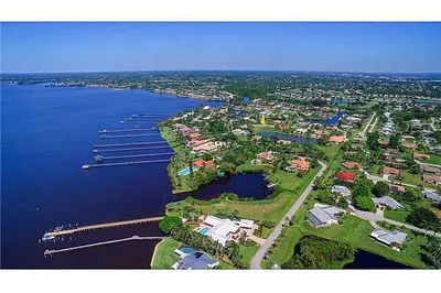 2650 NW South Shore Road 1