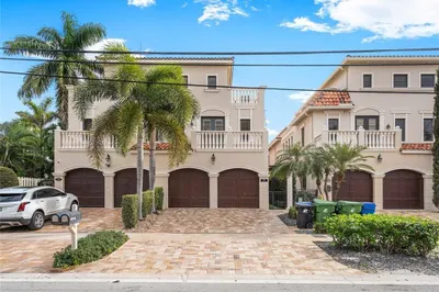 220 Hendricks Isle 1