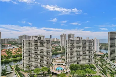 3701 N Country Club Dr #707 1