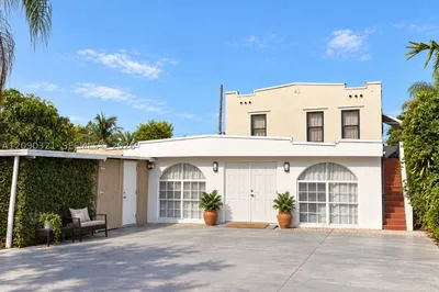 4224 SW 60th Pl 1