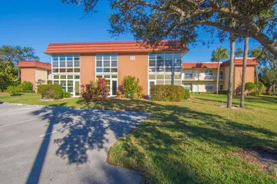 100 Spring Lake Drive #107 1