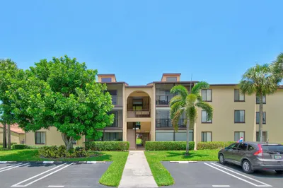 627 Sea Pine Way #A3 1