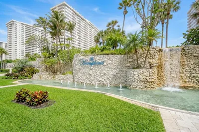 1985 S Ocean Dr #2B 1