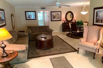 1082 North Drive #B 1