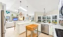 6 Pineapple Lane Photo