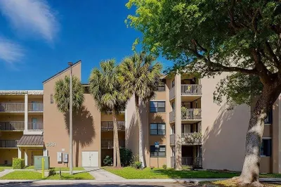 3581 SW 117th Ave #5-206 1