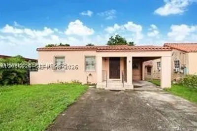 8 NW 33rd Ave 1