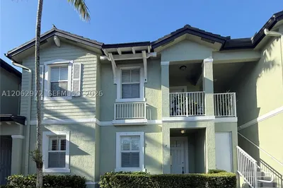 3064 SE 1st Dr #7 1