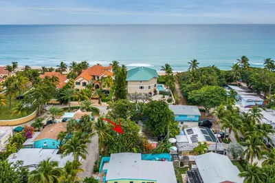 204 Coral Road 1