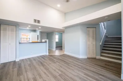 1020 Lake Shore Drive #202 1