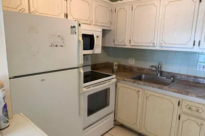 332 Dover B 1