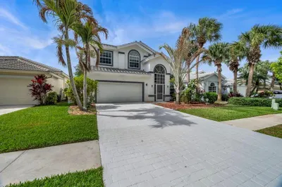 4732 SE Mizner Place 1