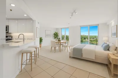 5880 Collins Ave #1004 1