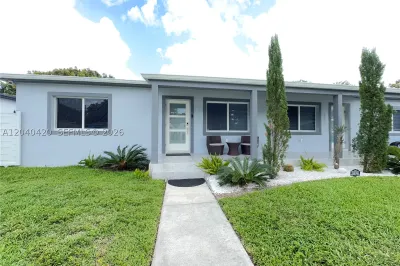 1250 NW 57th St #1250 1