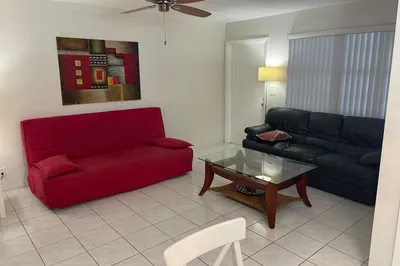 1818 Rodman Street #2c 1