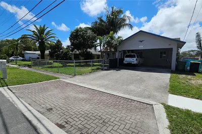 117 NW 11th Ave 0 1