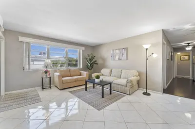 1300 S Broadway #18 1