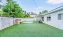 220 Hampton Ln Photo
