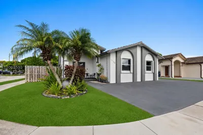 17150 SW 145th Ct 1