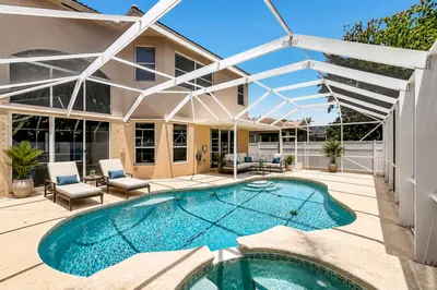 5747 Sunberry Circle 1