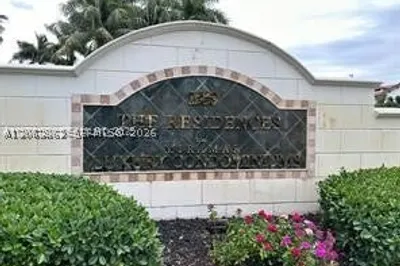 2240 E Preserve Way #302 1