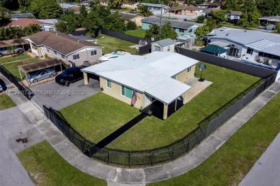 285 NW 183rd Ter 1