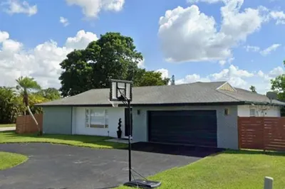 6701 NW 98th Ave 1
