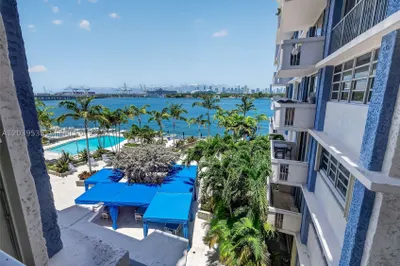 800 West Ave #533 1